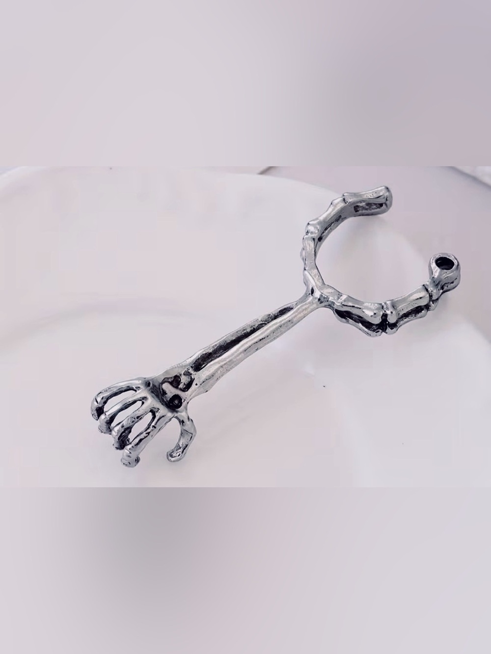 Silver Toned Skeleton Claw “Cigarette” Joint Holder Ring - holds both perfectly. - Picture 5 of 7